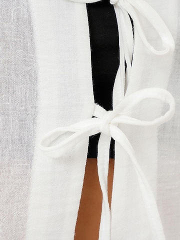 Bigdart Bolero in White