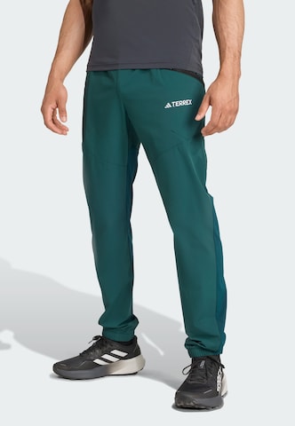 ADIDAS TERREX Slimfit Outdoorbroek 'Xperior' in Groen: voorkant