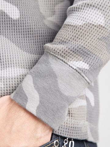 HOLLISTER Футболка в Коричневый