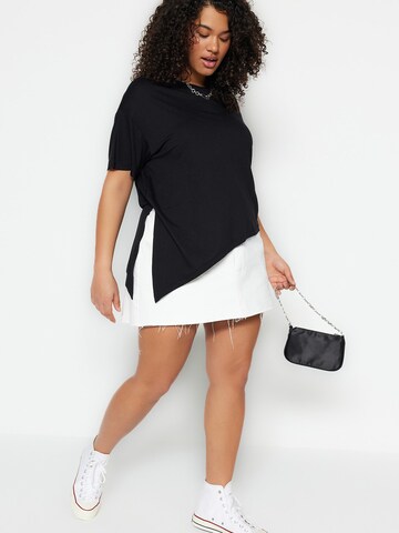 Trendyol Curve - Camiseta en negro