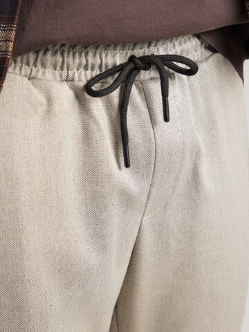 Coupe slim Pantalon Cars Jeans en blanc