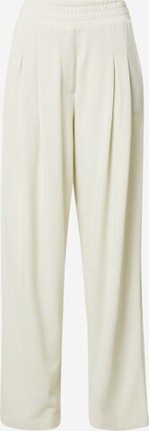 Liv Bergen Wide leg Pleat-Front Pants 'Madame' in White: front