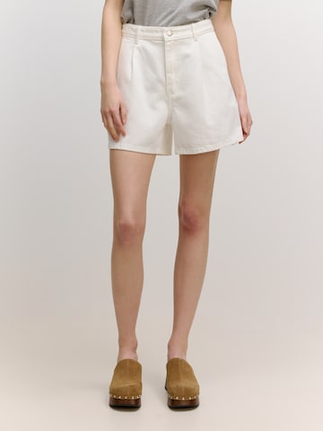 EDITED tavaline Püksid 'Lilyan', värv valge: eest vaates