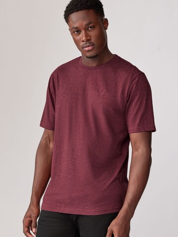 Next Shirt in Red