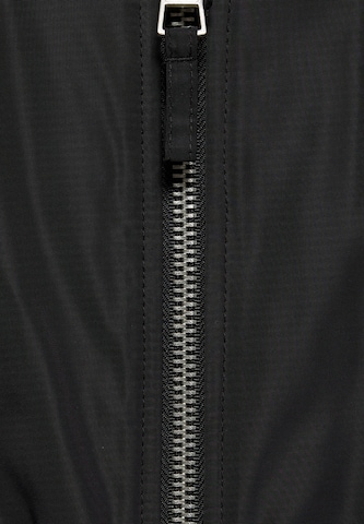 Pull&Bear Přechodná bunda – černá