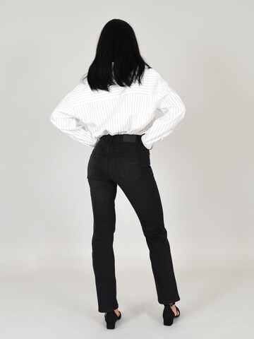 ESRA Regular Jeans in Grey