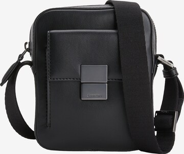 Calvin Klein Crossbody Bag in Black: front