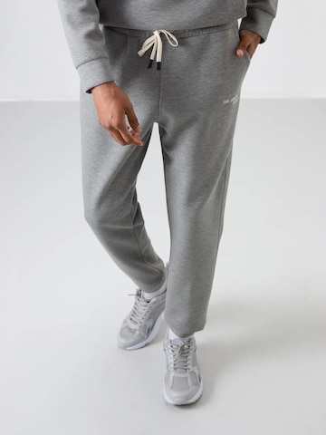 Survêtement Tommy Life en gris
