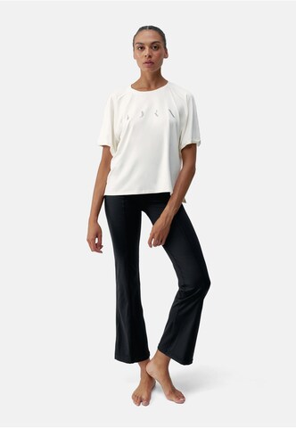 Born Living Yoga T-Shirt 'Vero' in Beige: Vorderseite