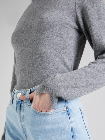 Sisley Sweater in Grey