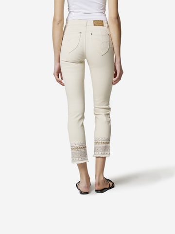 KOROSHI - regular Vaquero en blanco