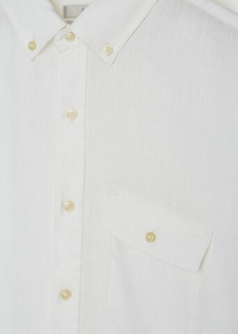 MANGO MAN Regularny krój Koszula 'Calcuta' w kolorze biały