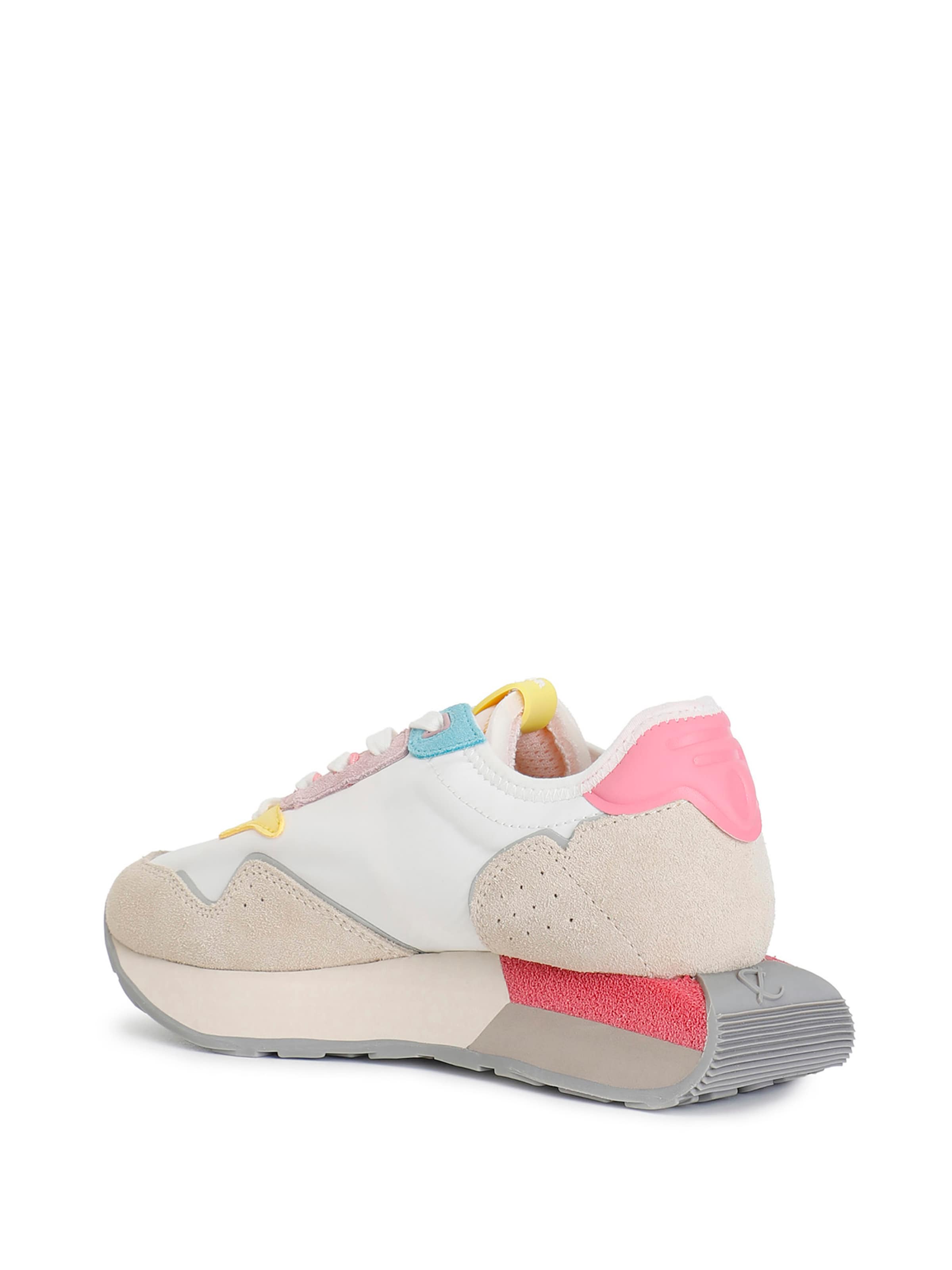 Sneaker bassa di CAFè NOIR in bianco