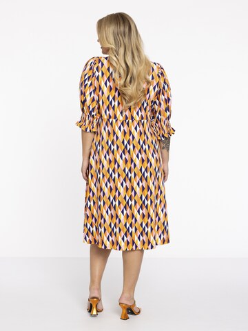 Yoek Shirt Dress in Orange