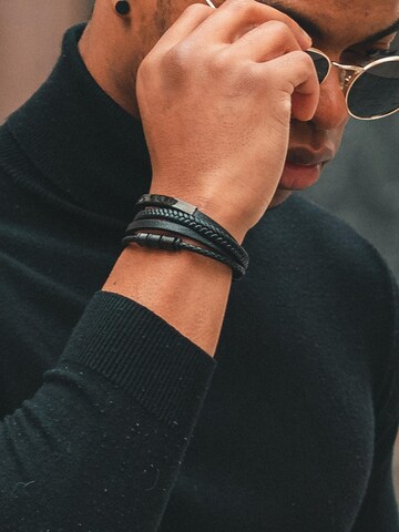 Bracelet 'Brave' SERASAR en noir