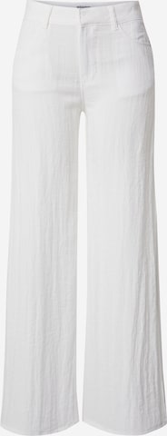 Wide leg Pantaloni 'Sander' di WEEKDAY in bianco: frontale