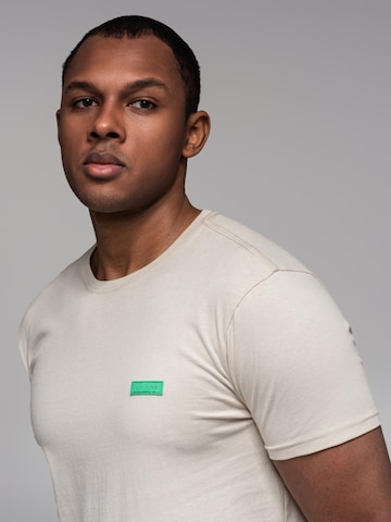 Ombre Bluser & t-shirts i hvid