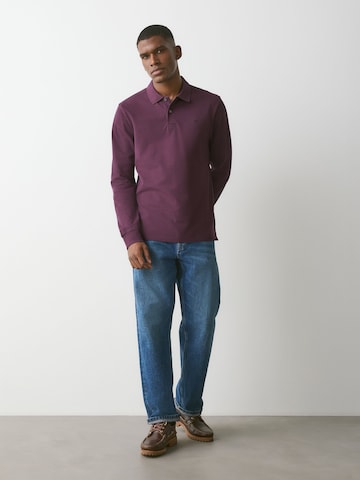 Next Shirt in Red