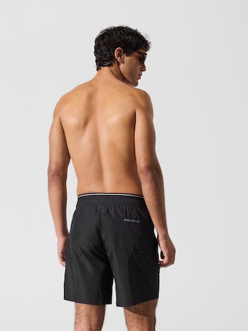 Karl Lagerfeld Uimahousut värissä musta