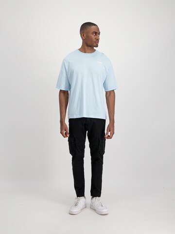 ALPHA INDUSTRIES T-shirt i blå