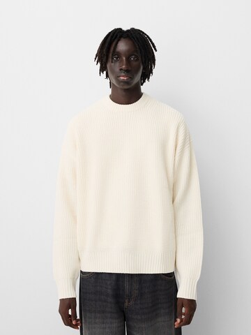 Bershka Sweater in White: front