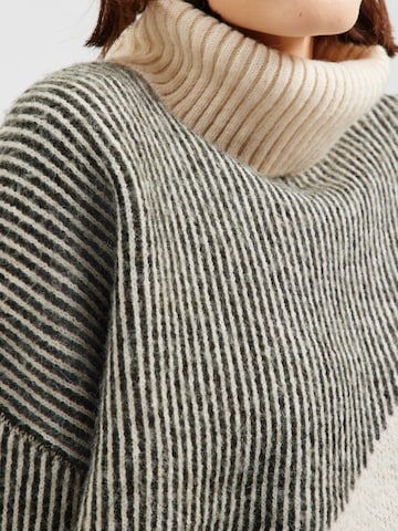 PIECES Свитер 'PCLINNA' в Зеленый