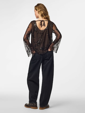 PIECES Shirts 'PCEVITA' i brun