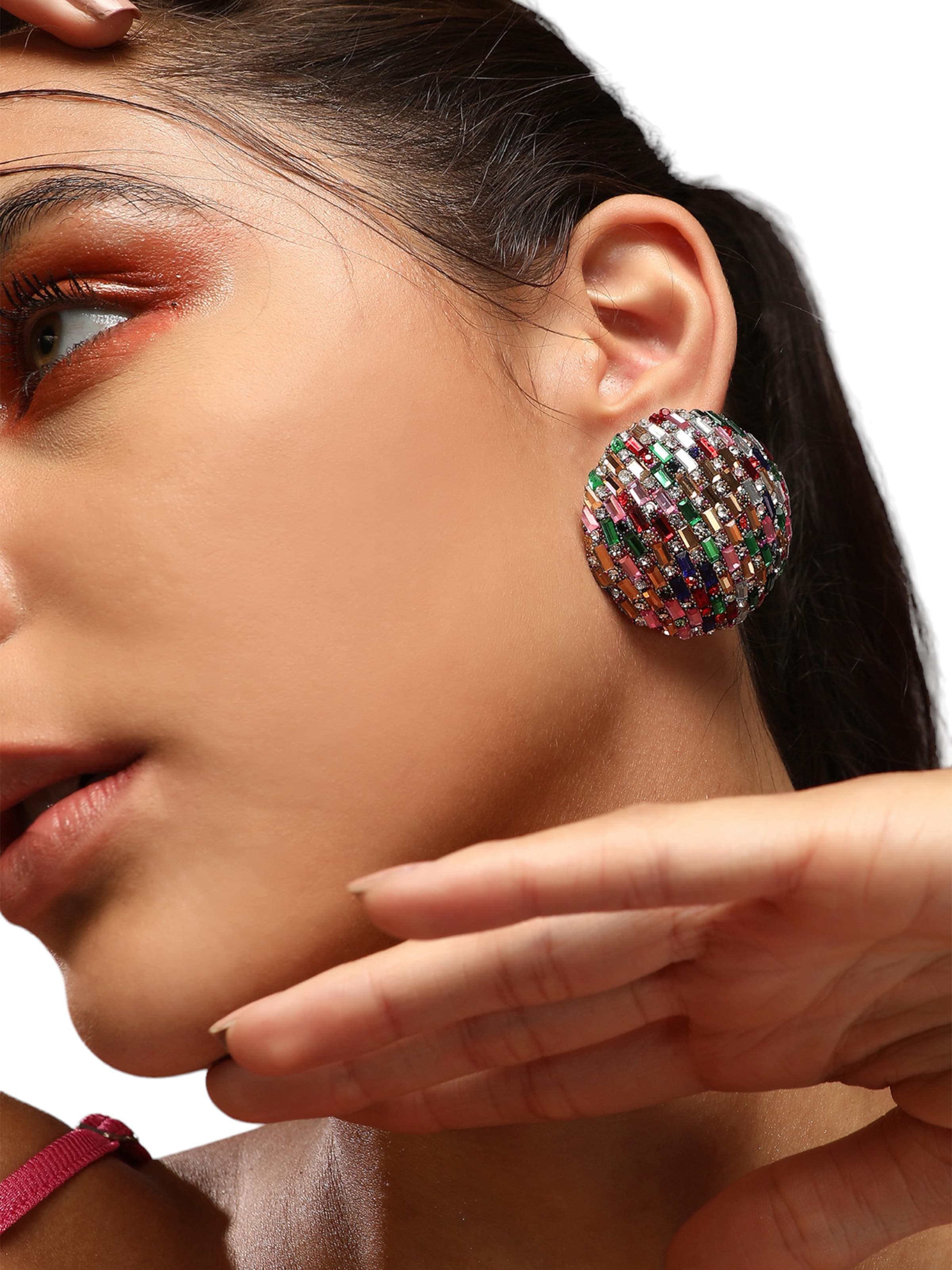 SOHI Náušnice 'Manwi' – mix barev: přední strana