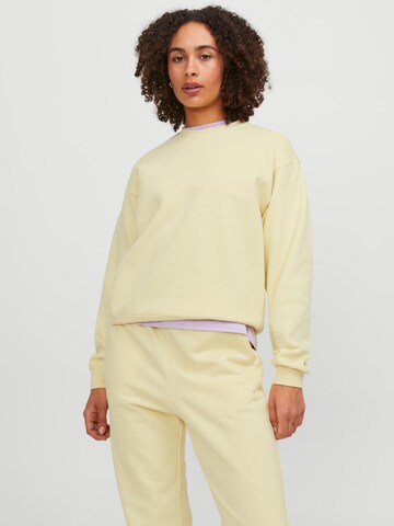 JJXX Sweatshirt 'ABBIE' in Yellow: front