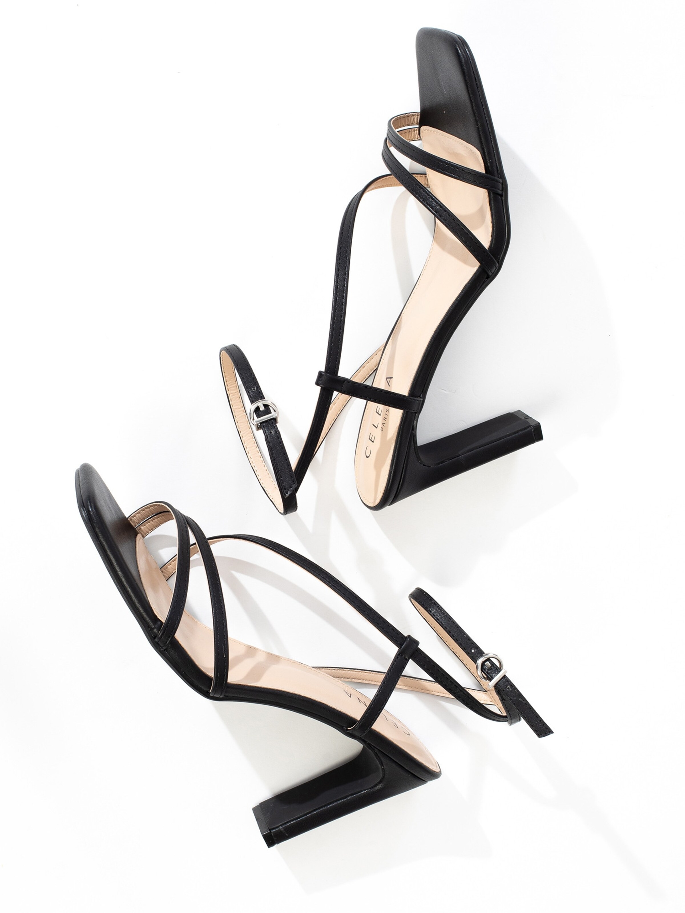 Sandale cu baretă 'Cai' de la Celena pe negru