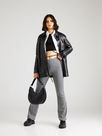 évasé Pantalon 'VIAPRIL' VILA en blanc