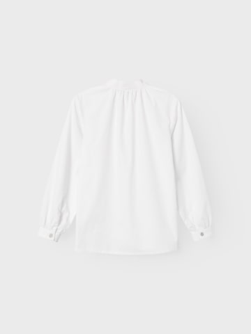 Coupe regular Chemise NAME IT en blanc