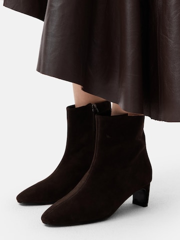 L37 HANDMADE SHOES Enkellaarsje 'JOVIAN MAGNETISM' in Bruin