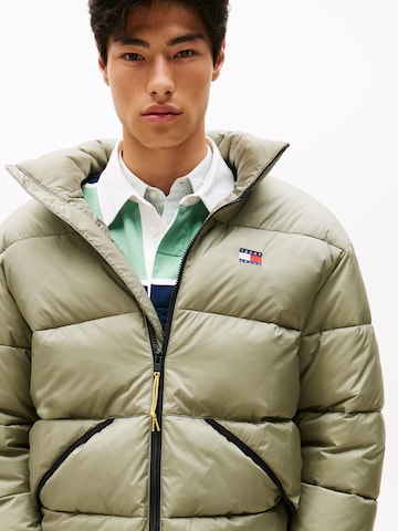 Tommy Jeans Демисезонная куртка 'VAIL' в Зеленый