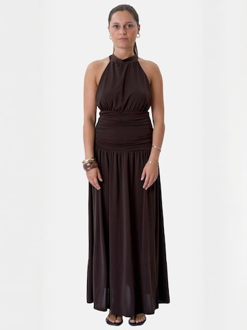 TEESHOPPEN Jurk ' Olivia ' in Bruin: voorkant