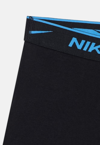 Chiloţi de la Nike Sportswear pe negru