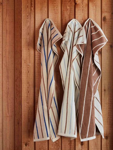 OYOY LIVING DESIGN Handdoek 'Raita' in Bruin