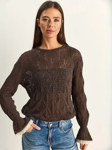 Pullover di Bianco Lucci in marrone