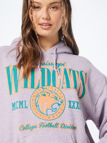 BDG Urban Outfitters Μπλούζα φούτερ 'WILDCATS' σε ροζ