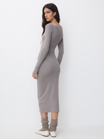 Pull&Bear Kleid in Grau