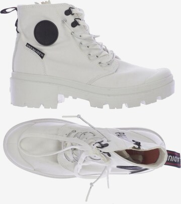Palladium Dress Boots in 40 in White: front
