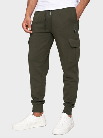 Effilé Pantalon cargo 'Stefan' Threadbare en vert : devant