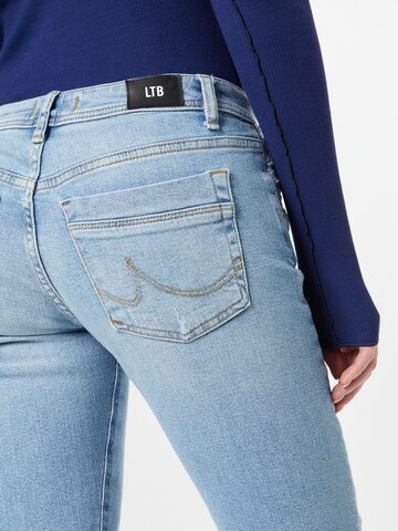 LTB Regular Jeans 'Valerie' i blå