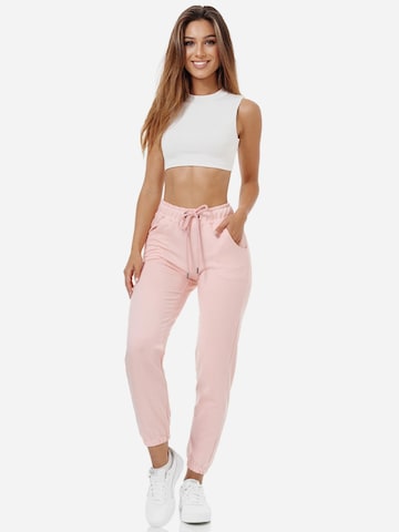 Tazzio - Tapered Pantalón deportivo 'F300' en rosa: frente
