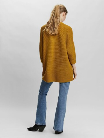 VERO MODA Sweter w kolorze żółty