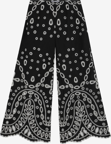 ScalpersLoosefit Hlače ' ' - crna boja: prednji dio