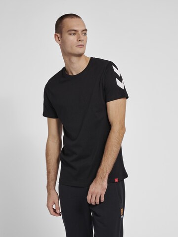 T-Shirt fonctionnel Hummel en noir : devant