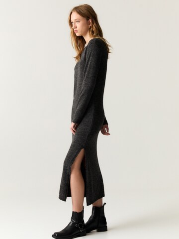 Pull&Bear Kleid in Grau