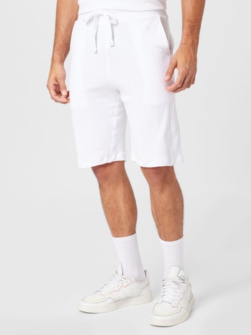 WESTMARK LONDON regular Παντελόνι σε λευκό: μπροστά