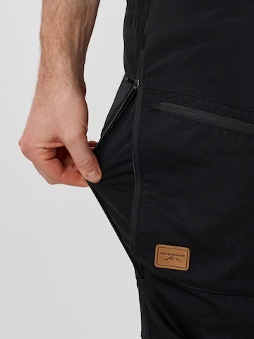 SWEDEMOUNT - regular Pantalón de montaña 'Nordkap' en negro